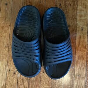 Hoka Recovery slides
